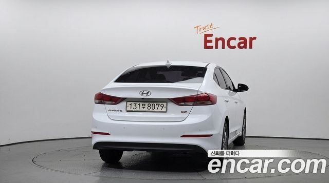 Hyundai AVANTE 2016 — photo 4