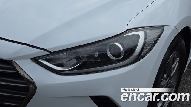 Hyundai AVANTE 2016 — photo 8