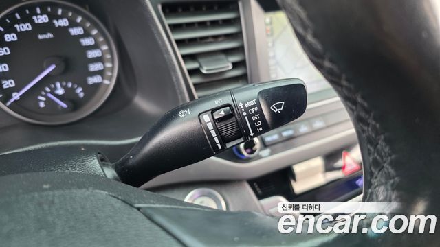 Hyundai AVANTE 2016 — photo 28