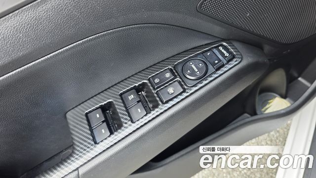 Hyundai AVANTE 2016 — photo 29