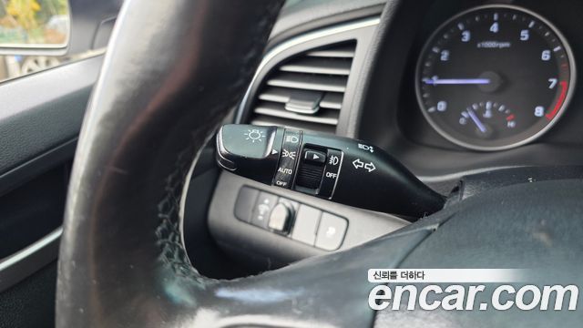 Hyundai AVANTE 2016 — photo 30