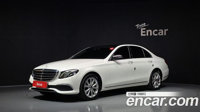 Mercedes-Benz E-Class 2019 — photo 1
