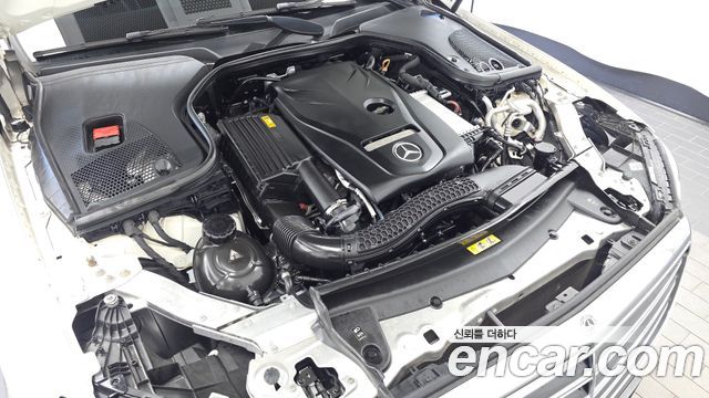Mercedes-Benz E-Class 2019 — photo 6
