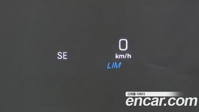 Mercedes-Benz E-Class 2019 — photo 30