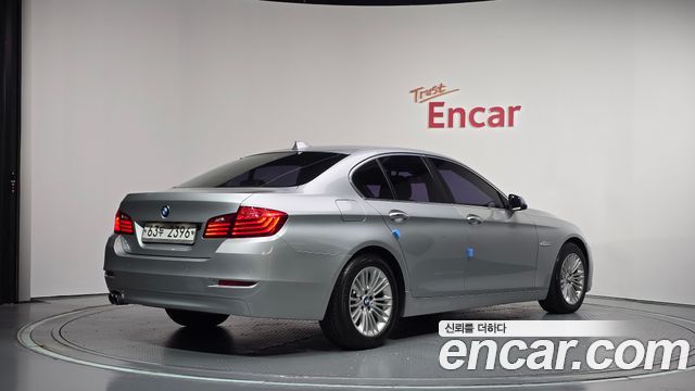 BMW 5-Series 2014 — photo 2