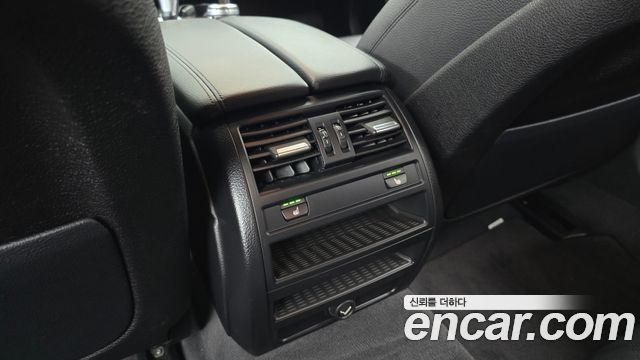 BMW 5-Series 2014 — photo 19