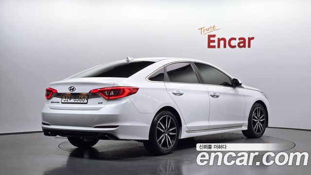 Hyundai Sonata 2016 — photo 2