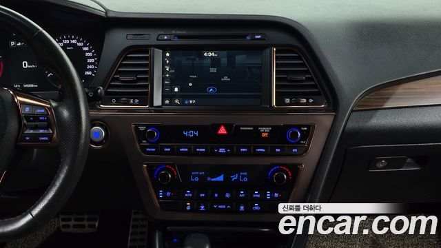 Hyundai Sonata 2016 — photo 17
