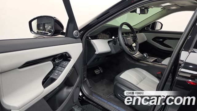 Land Rover Range Rover Evoque 2025 — photo 10