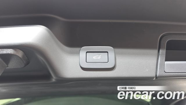 Land Rover Range Rover Evoque 2025 — photo 20
