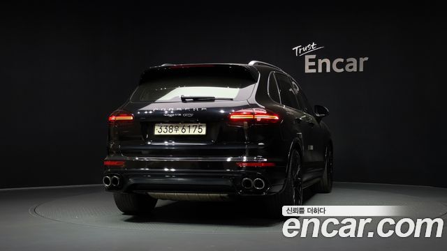 Porsche Cayenne 2016 — photo 4