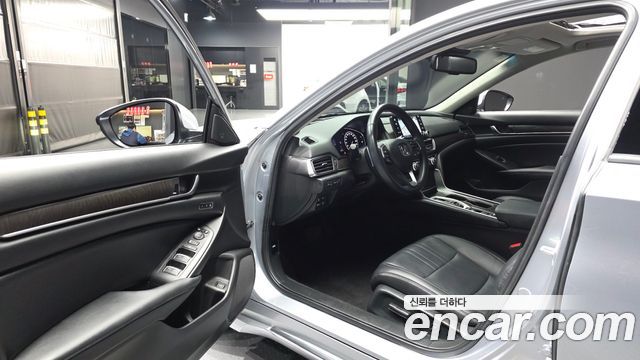 Honda Accord 2021 — photo 13