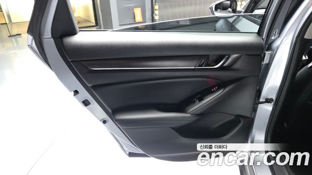 Honda Accord 2021 — photo 15