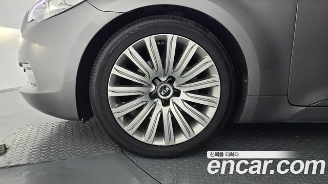 Kia K9 2014 — photo 5