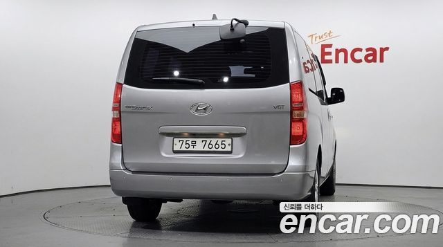 Hyundai Starex 2019 — photo 4