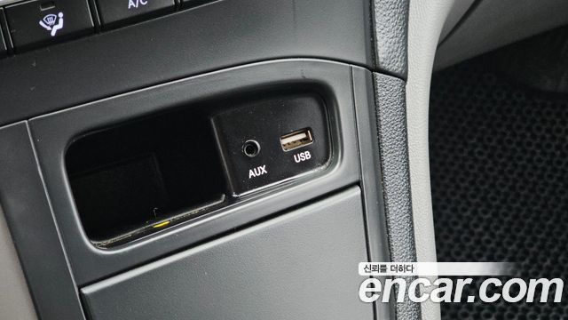 Hyundai Starex 2019 — photo 27