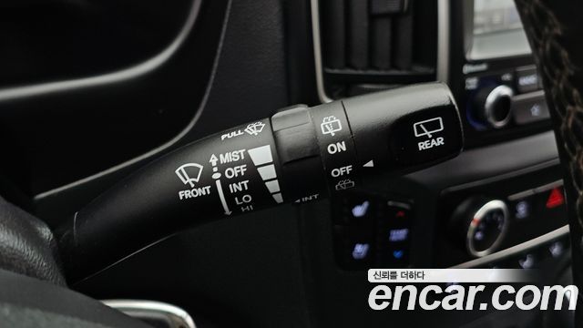 Hyundai Starex 2019 — photo 30