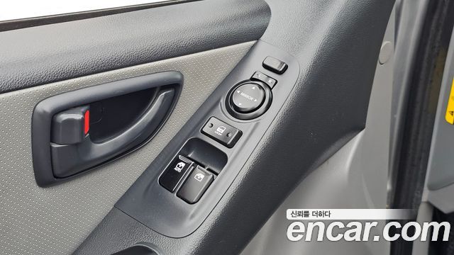 Hyundai Starex 2019 — photo 31