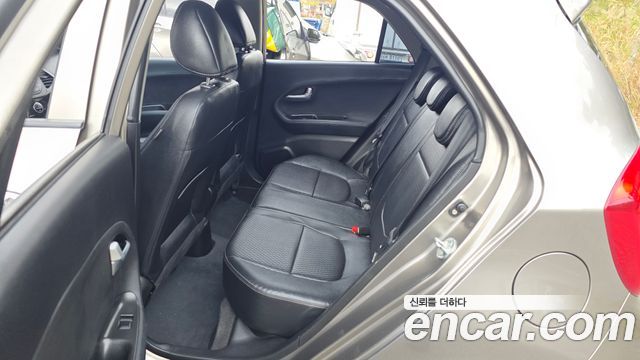 Kia morning 2014 — photo 11