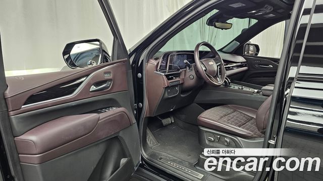 Cadillac Escalade 2023 — photo 13