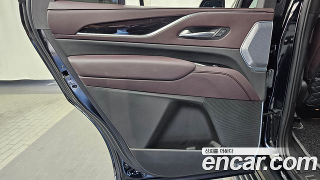 Cadillac Escalade 2023 — photo 15