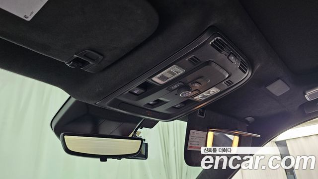 Cadillac Escalade 2023 — photo 27