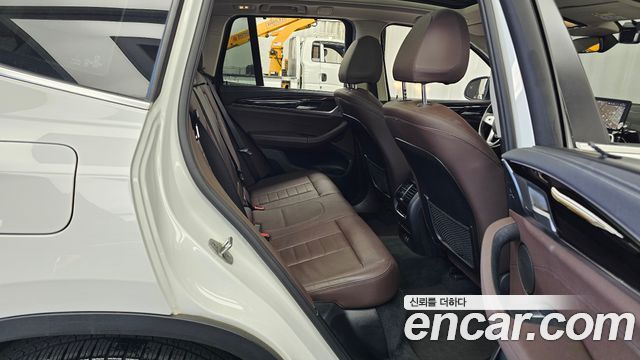 BMW X3 2022 — photo 17