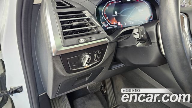 BMW X3 2022 — photo 27