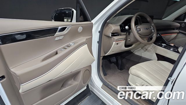 Genesis GV80 2023 — photo 13