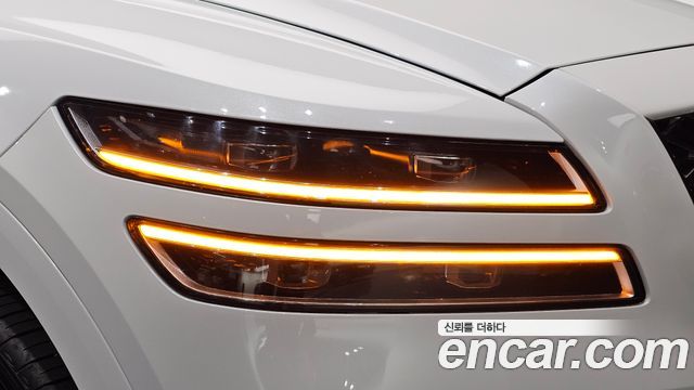Genesis GV80 2023 — photo 8