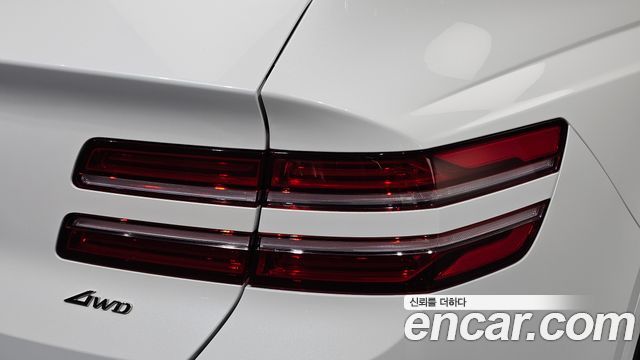 Genesis GV80 2023 — photo 9