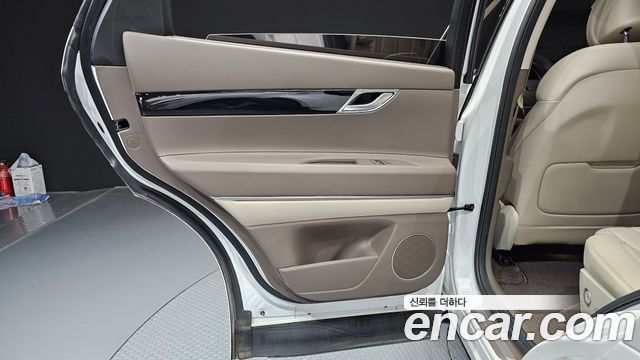 Genesis GV80 2023 — photo 15