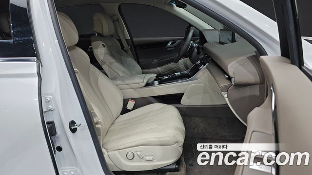 Genesis GV80 2023 — photo 16