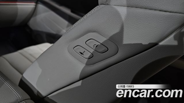 Genesis GV80 2023 — photo 33
