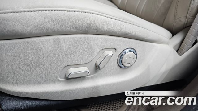 Genesis GV80 2023 — photo 34