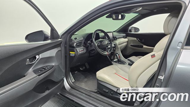 Hyundai Veloster 2018 — photo 10