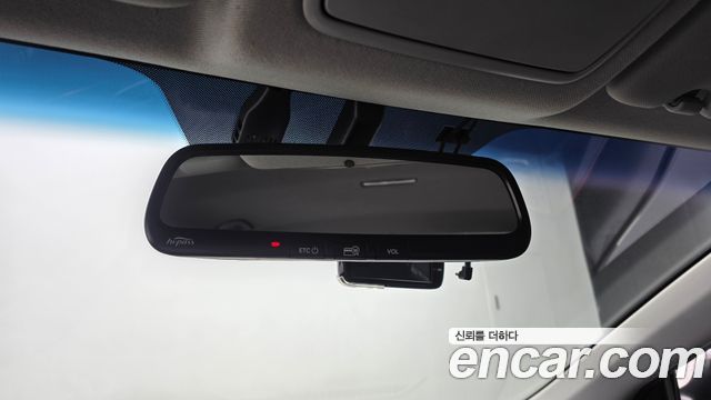Hyundai AVANTE 2015 — photo 18
