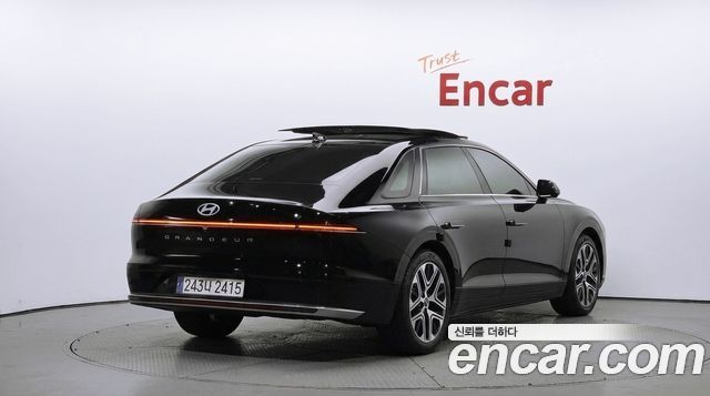 Hyundai Grandeur 2023 — photo 2