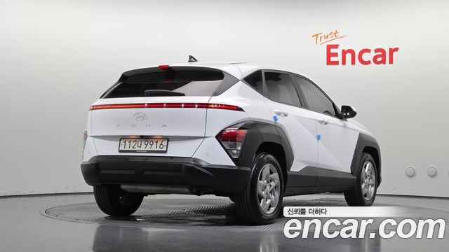 Hyundai Kona 2023 — photo 2