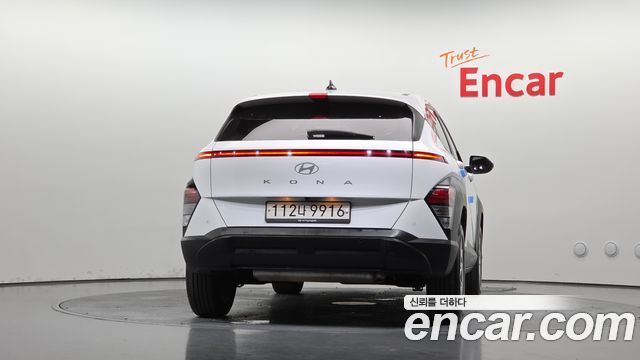 Hyundai Kona 2023 — photo 4