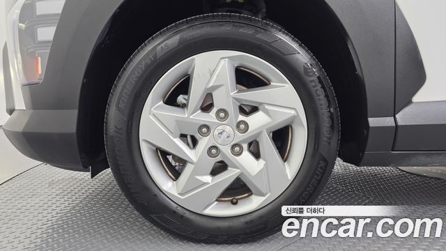 Hyundai Kona 2023 — photo 5