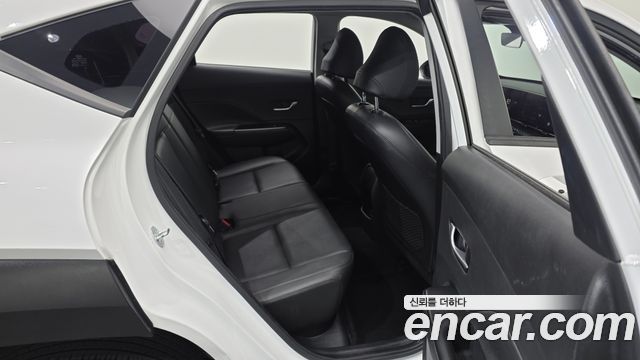 Hyundai Kona 2023 — photo 18