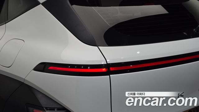 Hyundai Kona 2023 — photo 9