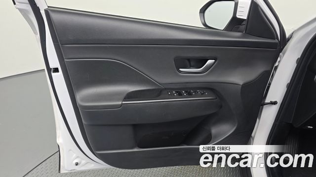Hyundai Kona 2023 — photo 14