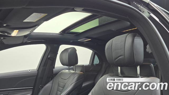 Mercedes-Benz S-Class 2018 — photo 17