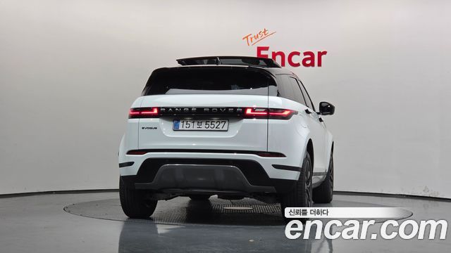 Land Rover Range Rover Evoque 2025 — photo 4