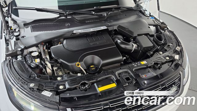 Land Rover Range Rover Evoque 2025 — photo 6