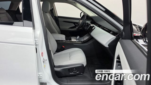 Land Rover Range Rover Evoque 2025 — photo 11