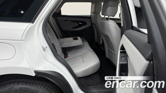 Land Rover Range Rover Evoque 2025 — photo 12