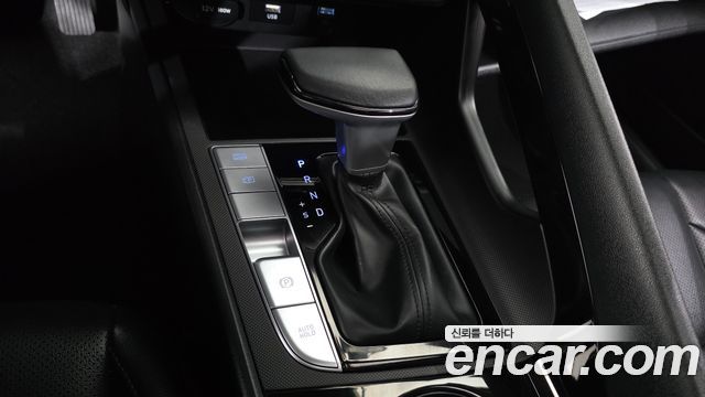 Hyundai AVANTE 2022 — photo 12